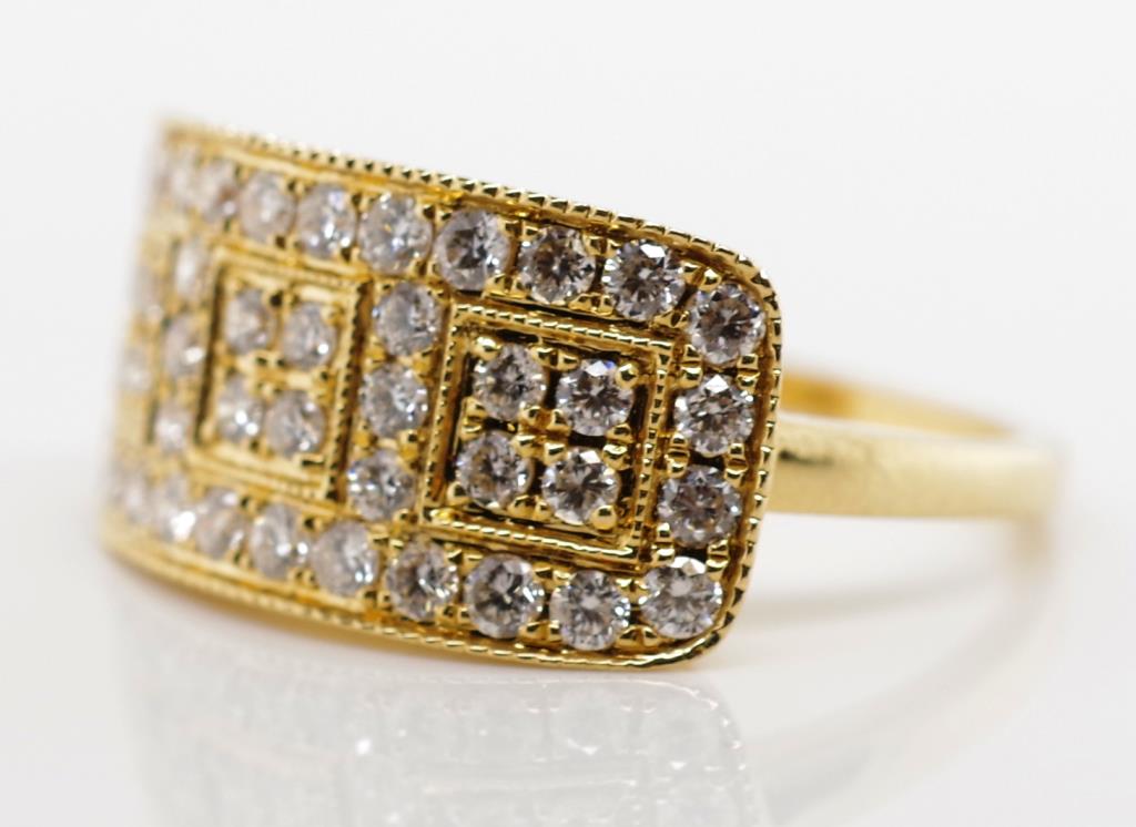 18ct yellow gold and diamond panel ring - Image 3 of 4