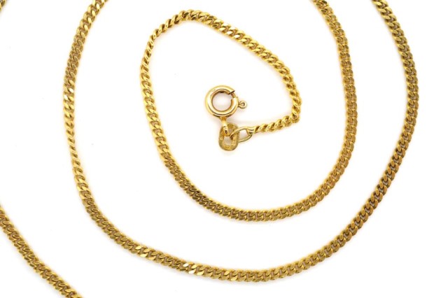 9ct yellow gold curb link chain necklace - Image 2 of 3