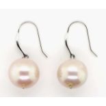 18ct gold and lavender pearl earrings