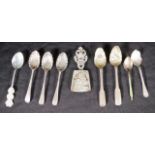 Quantity of silver teaspoons