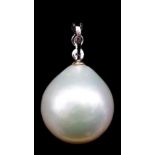 15 mm drop pearl pendant