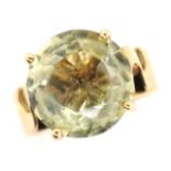 9ct yellow gold and lemon quartz ring