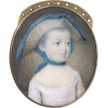 Englisch: um 1760. Bildnis eines Mädchens mit breitkrempigem Hut mit blauem Pelzbesatz um 1760.