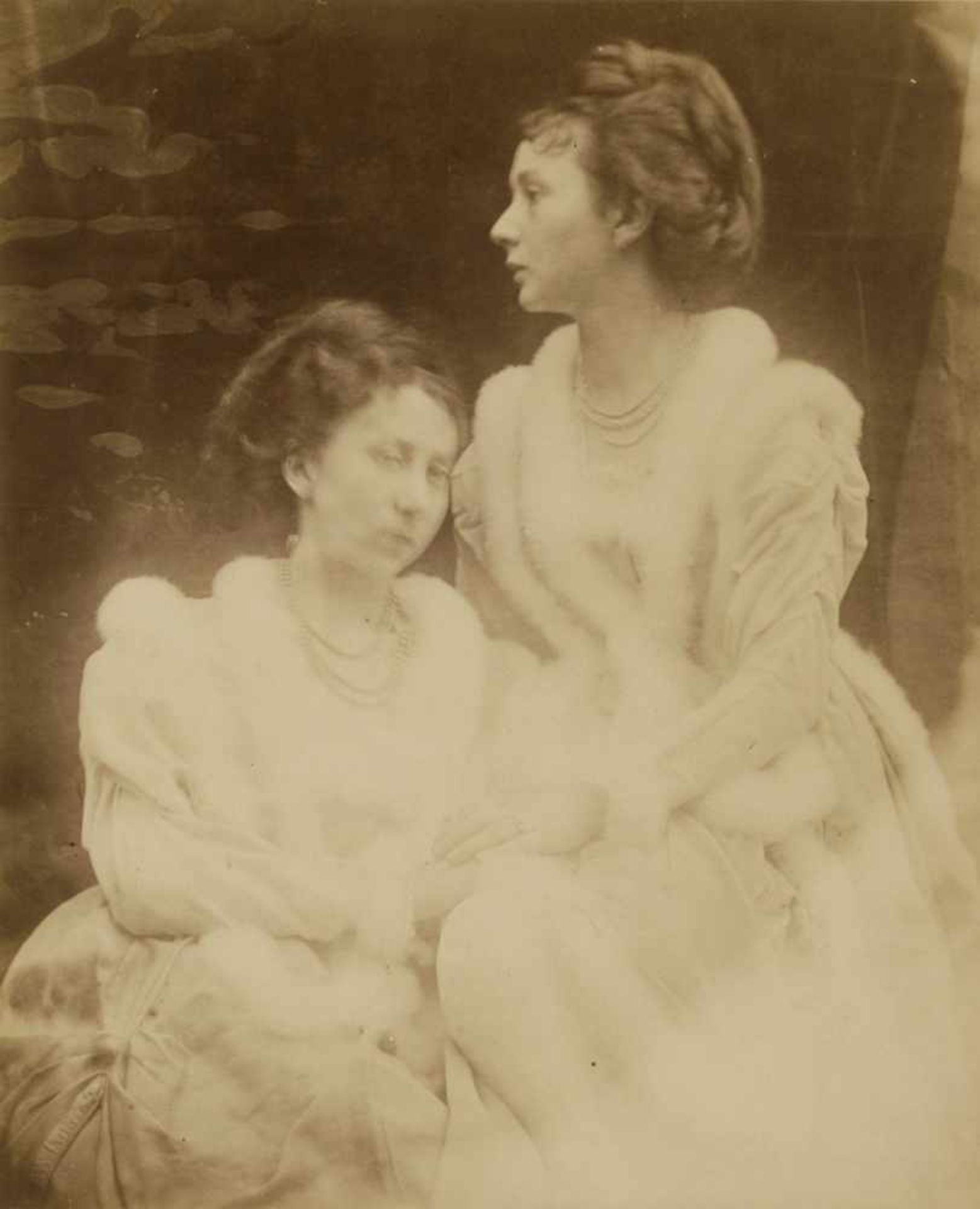 Cameron, Julia Margaret: Portrait of two womenPortrait of two women. 1866 -70. Albumen print. 30,5 x