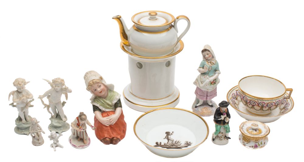 A mixed lot of Continental porcelain: including a gilt decorated veilleuse;