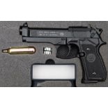 A Beretta Model 92FS .177 calibre CO2 air pistol:,number H8460530 in a fitted case.