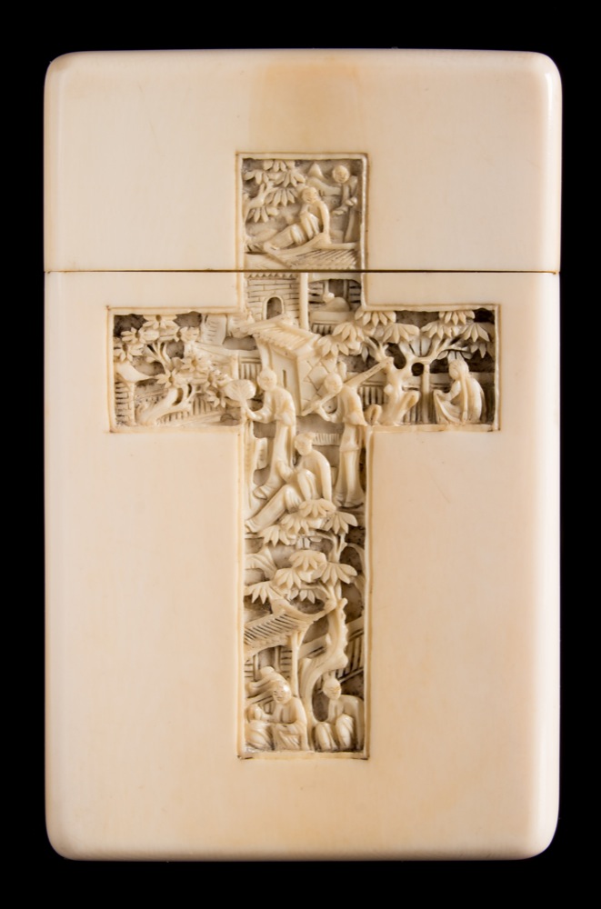 A 19th century Chinese carved ivory card case: of rectangular outline, - Image 2 of 2