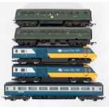 Hornby, OO/HO gauge: includes HST Inter-City 125 with centre coach and dummy car,