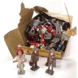 A collection of 00/H0 scale figures:, including commuters, mechanics and railway staff, etc.