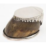 A silver plate mounted horse hoof inkwell:, unsigned, 6.