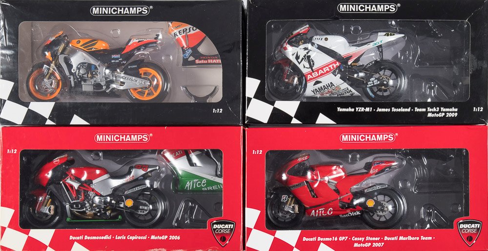 Minichamps 1/12th scale Moto GP motorcycles: includes Ducati Desmosedici Loris Capirossi, - Image 3 of 5
