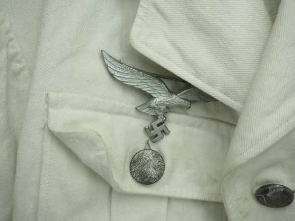 4.1.) Uniformen / Kopfbedeckungen Luftwaffe: Sommer-Feldbluse eines Leutnants der Fliegenden - Image 2 of 4