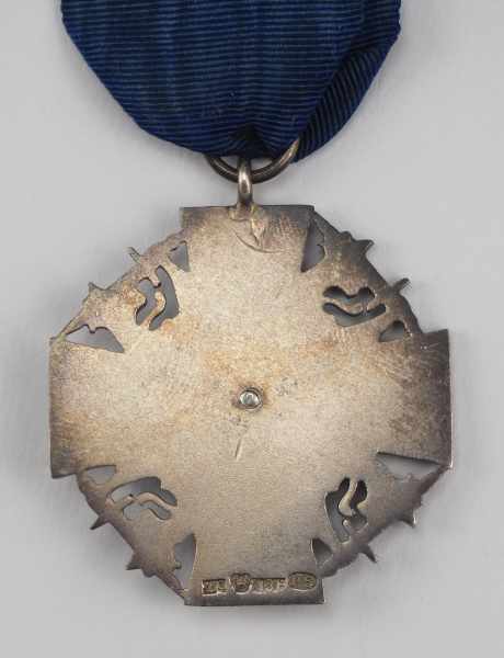 2.1.) Europa Finnland: Orden der Weißen Rose, Verdienstkreuz, 1. Typ.Silber, durchbrochen gefertigt, - Image 2 of 2