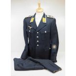 4.1.) Uniformen / Kopfbedeckungen Luftwaffe: Uniform eines Oberfeldwebel und Geräteverwalters für
