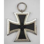 1.2.) Deutsches Reich (1933-45) Eisernes Kreuz, 1939, 2. Klasse - L/11.Frostig versilberte Zarge,