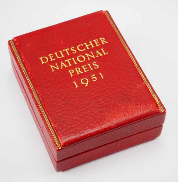 1.3.) Bundesrepublik Deutschland und DDR DDR: Deutscher National Preis, 1951, im Etui.Gold, 750 - Image 5 of 5