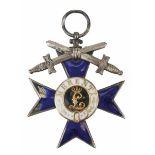 1.1.) Kaiserreich (bis 1933) Bayern: Militär-Verdienstkreuz, 1. Modell (1891-1905), mit Schwertern.