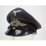 4.1.) Uniformen / Kopfbedeckungen Luftwaffe: Schirmmütze für Mannschaften der Fliegenden Truppe.
