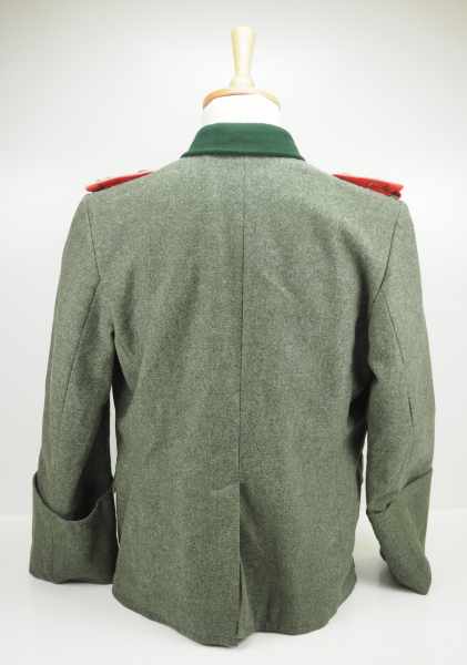 4.1.) Uniformen / Kopfbedeckungen Wehrmacht: Feldbluse eines Oberleutnants des Artillerie-Regiment - Image 4 of 6