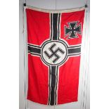 4.2.) Effekten / Ausrüstung Kriegsmarine: Reichskriegsflagge - 85 x 140 cm.Farbiges Leinentuch,