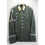 4.1.) Uniformen / Kopfbedeckungen Wehrmacht: Geschönte Feldbluse eines Fahnenträger (Kompanie-)