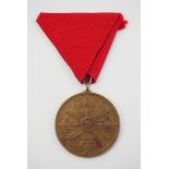 2.1.) Europa Lettland: Westhard-Orden, Ehrenmedaille, 3. Grad.Bronze, BERCS. im Rand gepunzt, am