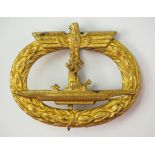1.2.) Deutsches Reich (1933-45) U-Boot-Kriegsabzeichen.Buntmetall vergoldet, Kanten polierte,