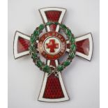 2.1.) Europa Österreich: Ehrenzeichen vom Roten Kreuz, Offiziersehrenzeichen, mit Kriegsdekoration.