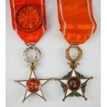 2.2.) Welt Marokko: Orden Quissam Alaouite, 2 Dekorationen.1.) Offizierskreuz, 2. Modell; 2.)