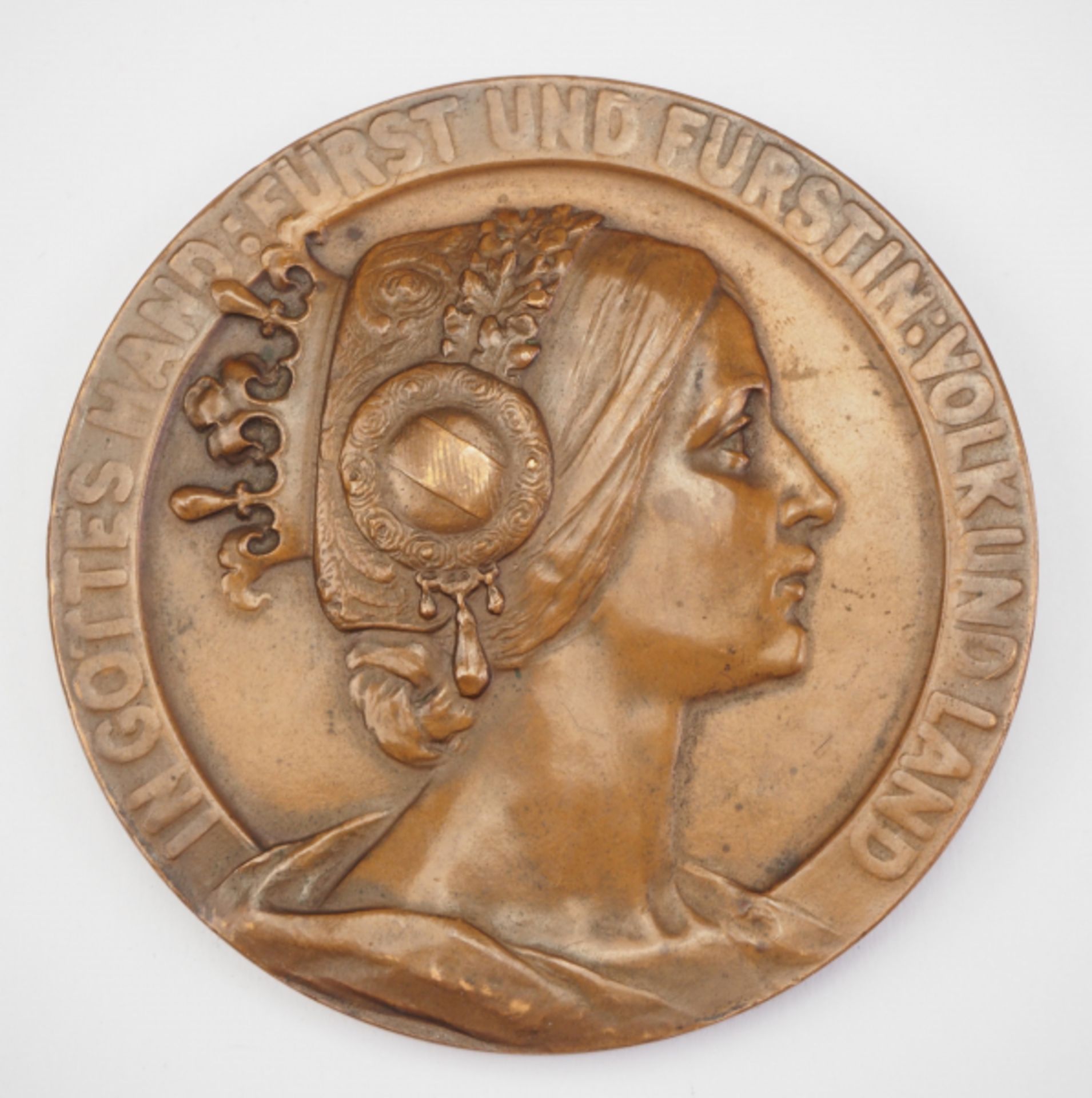 1.1.) Kaiserreich (bis 1933) Baden: Medaille auf das 50jährige Hochzeitsjubiläum.Bronze, im Rand B. - Image 2 of 2