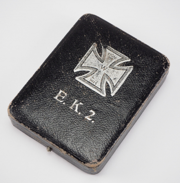1.1.) Kaiserreich (bis 1933) Preussen: Eisernes Kreuz, 1914, 2. Klasse, im Etui.Geschwärzter