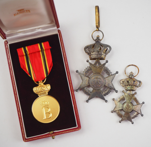 2.1.) Europa Belgien: Orden Leopold II., 2.Modell (seit 1951), Komtur und Offizierskreuz.Je - Image 2 of 2