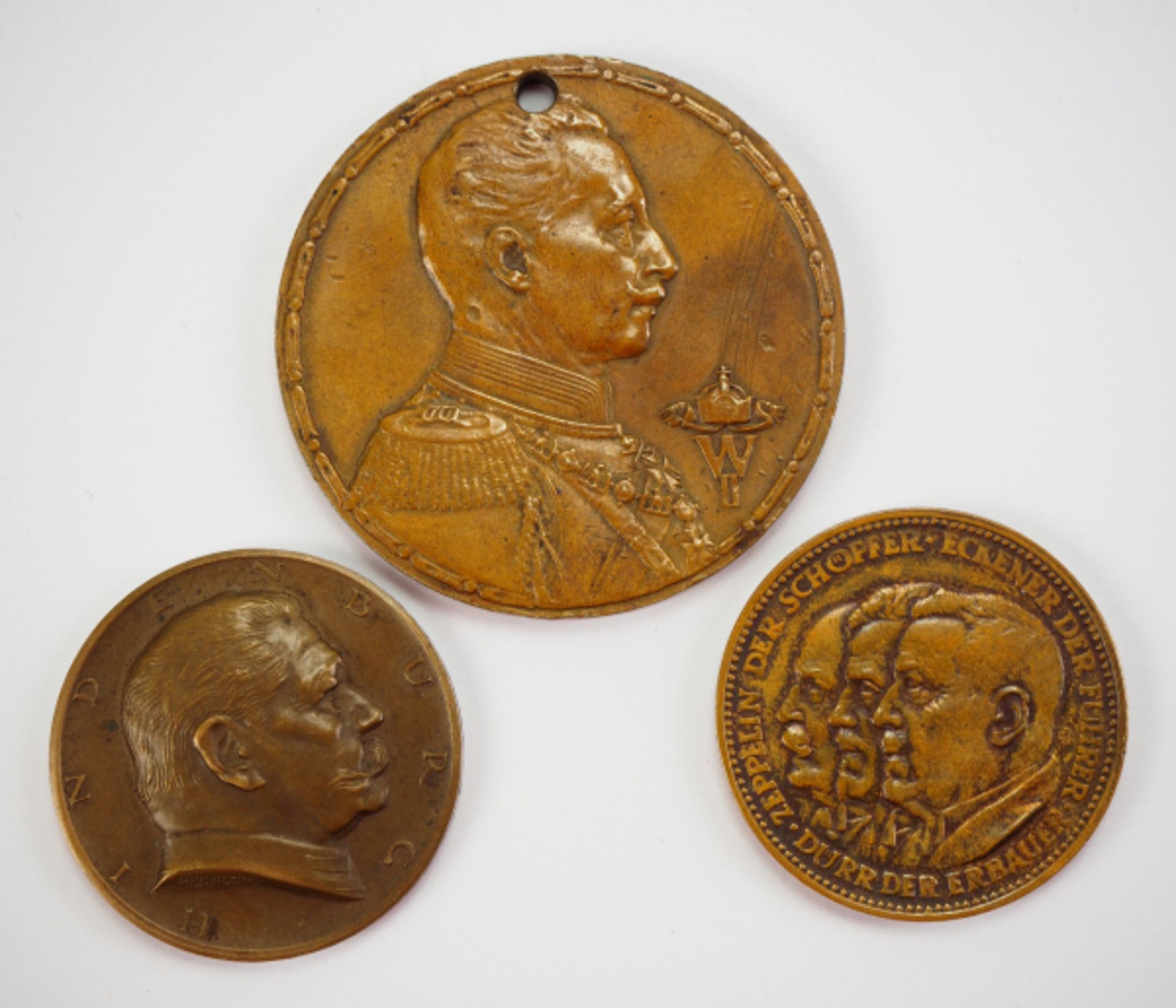 7.4.) Münzen Deutsches Kaiserreich: Lot von 3 Medaillen.1.) Olympia Prüfungskampf, 1913, gelocht;
