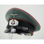 4.1.) Uniformen / Kopfbedeckungen Wehrmacht: Artillerie Manschafts Schirmmütze.Feldgraues Tuch,