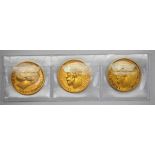 7.4.) MünzenRussland: 3 x 5 Rubel.Gold, Jahrgänge 1898, 1898 und 1899.Zustand: II7.4 ) Coins