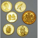 7.4.) MünzenLot von 6 Goldmünzen.Diverse.Zustand: II7.4 ) Coins