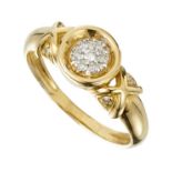 Bague en or jaune sertie au centre de diamants taille brillant TDD : 54 Poids brut : [...]