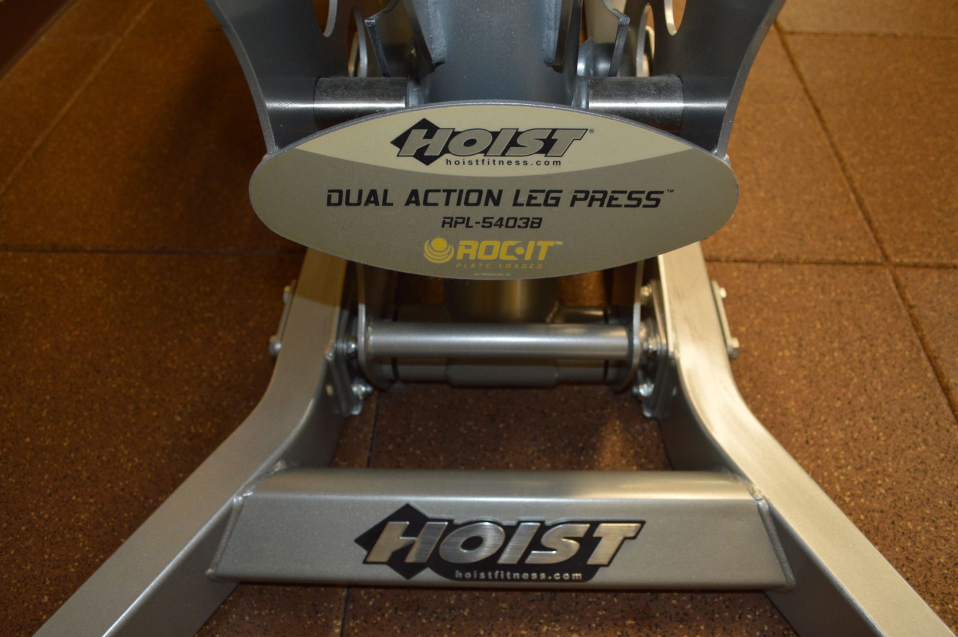 Hoist Duel Action Leg Press - Image 3 of 3