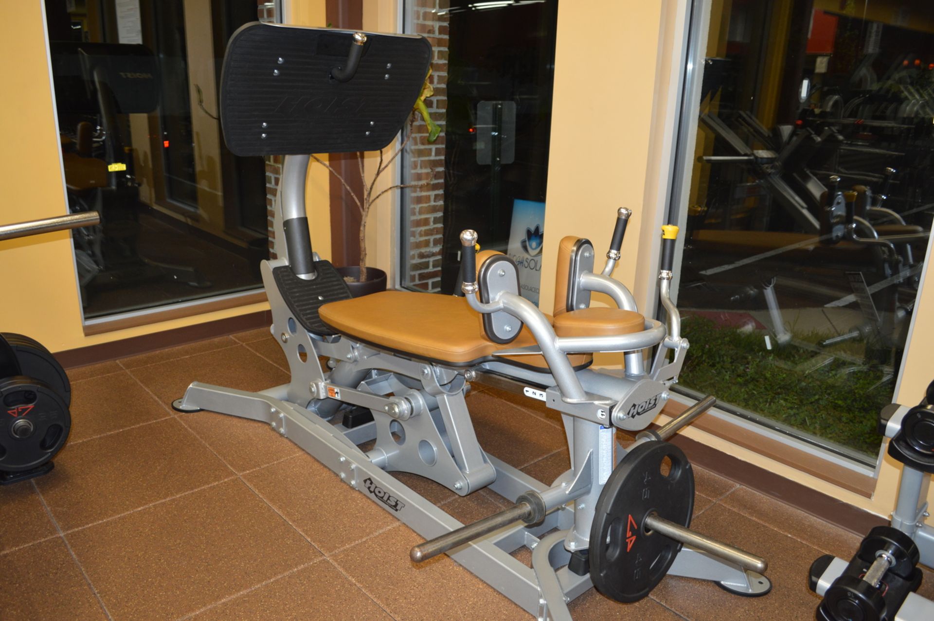 Hoist Duel Action Leg Press