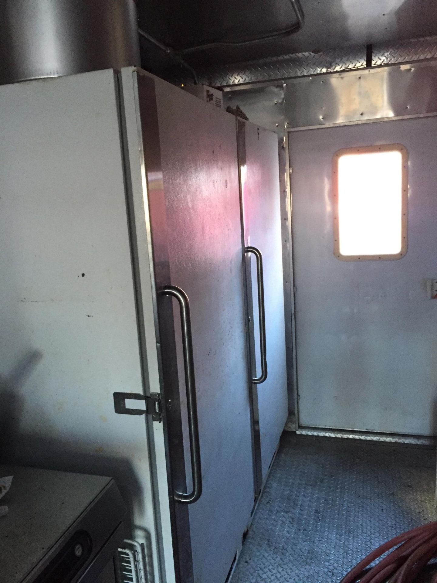 Complete 22 foot Mobile Concession Kitchen and trailer - Image 10 of 10