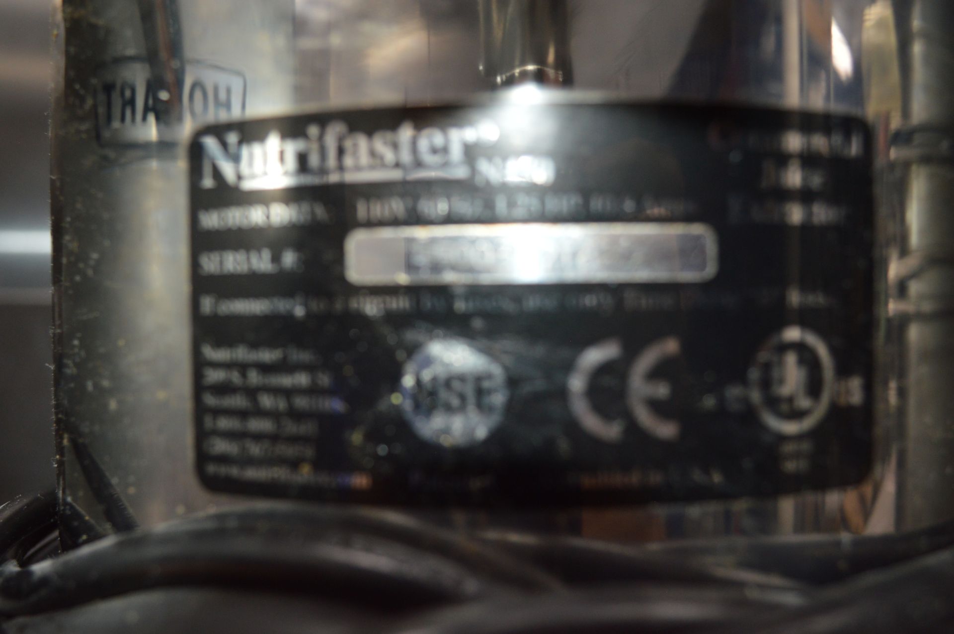 Nutrifaster Juicing Machine - Image 4 of 5