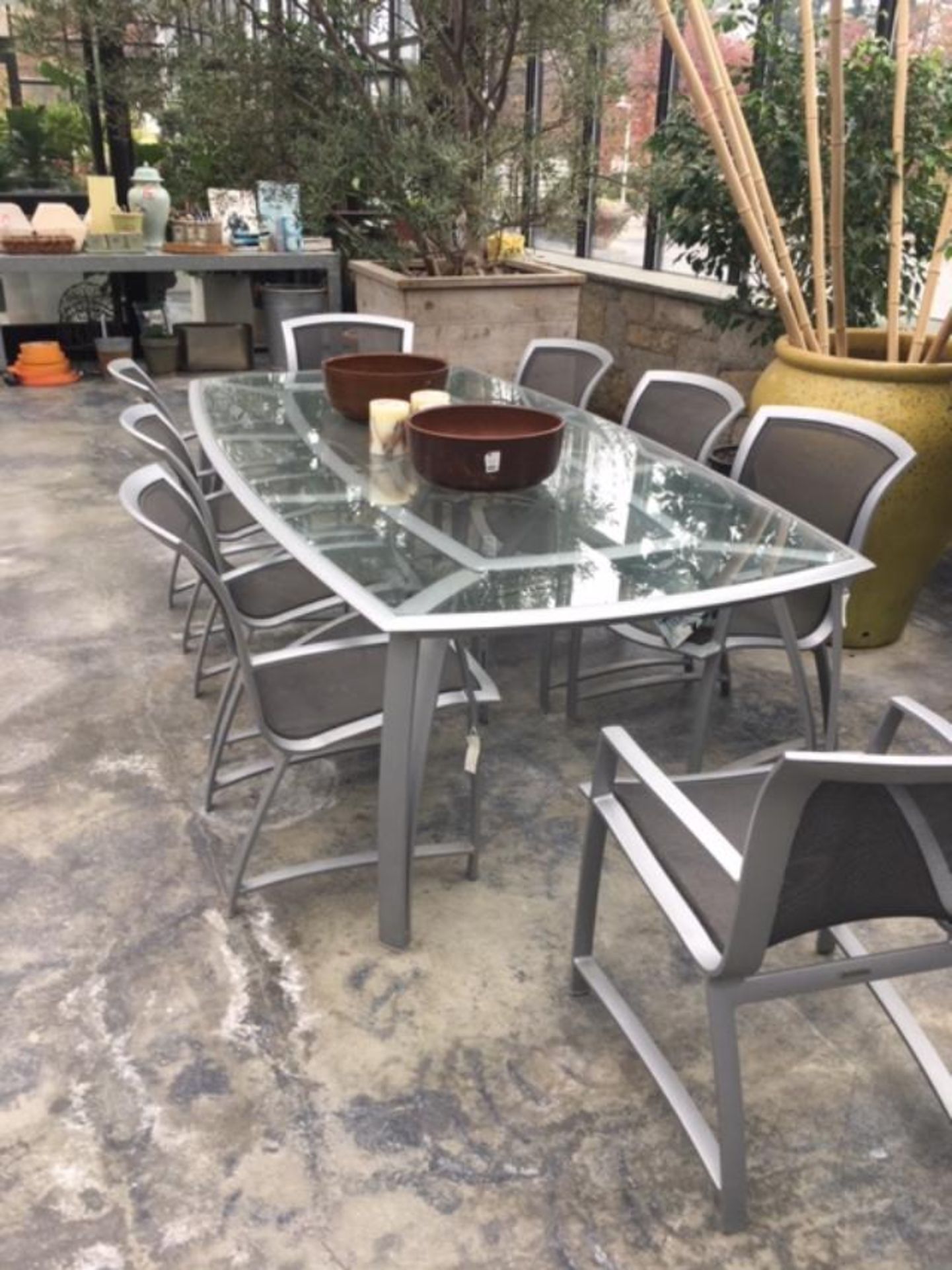 Wave table with 8 chairs