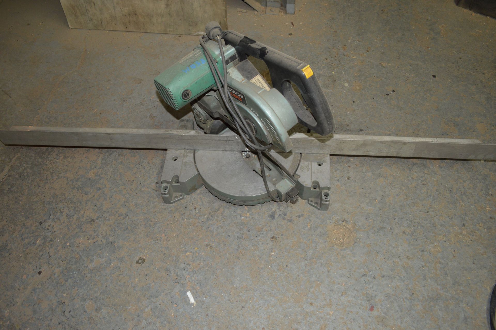 HITACHI CHOP SAW