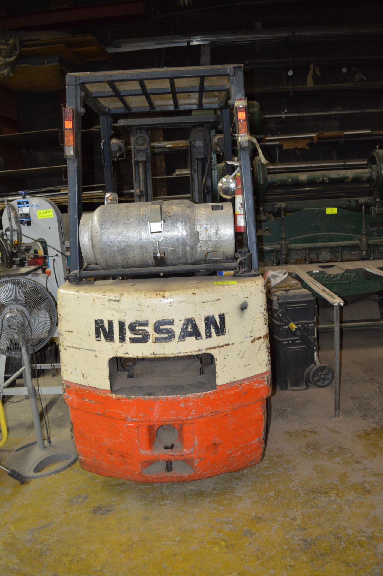 NISSAN LP GAS POWERED FORK LIFT REMOVAL AFTER 1/1/19 - Image 2 of 3