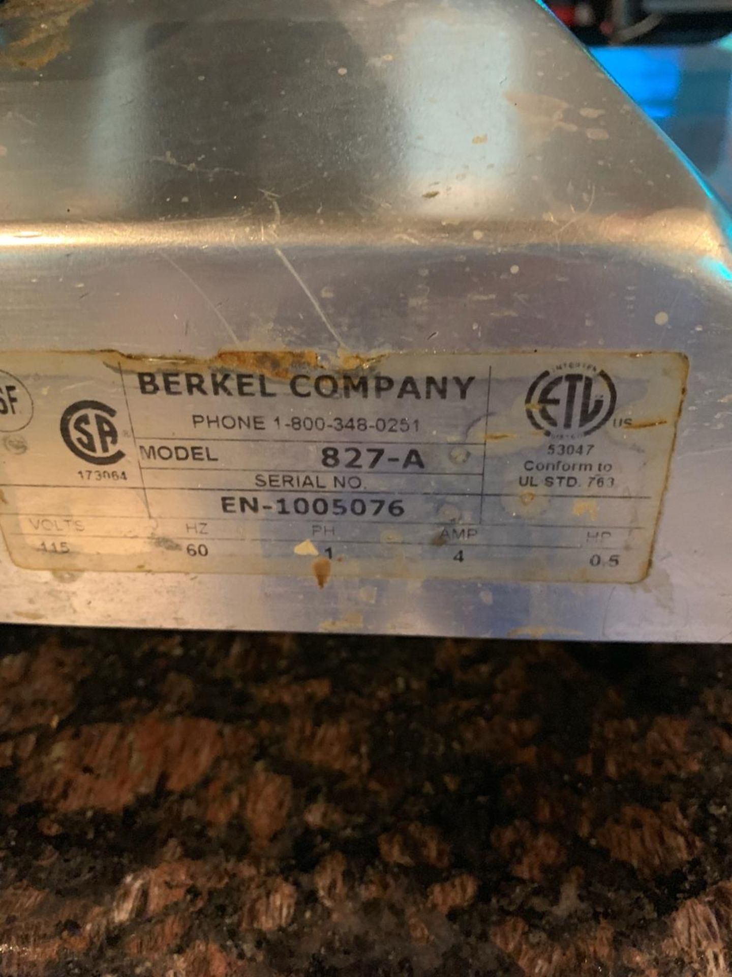 BERKEL SLICING MACHINE LIKE NEW MODEL 827 A - Image 2 of 2