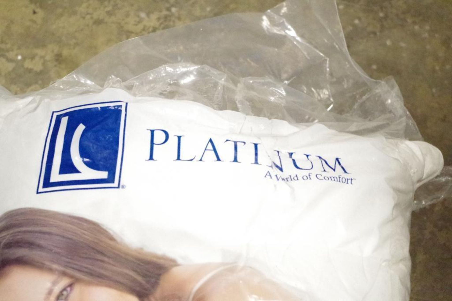 Platinum Jumbo Tri-Cool Cooling Memory Fiber Pillows (1 Pack of 2), Store Return - Image 3 of 4