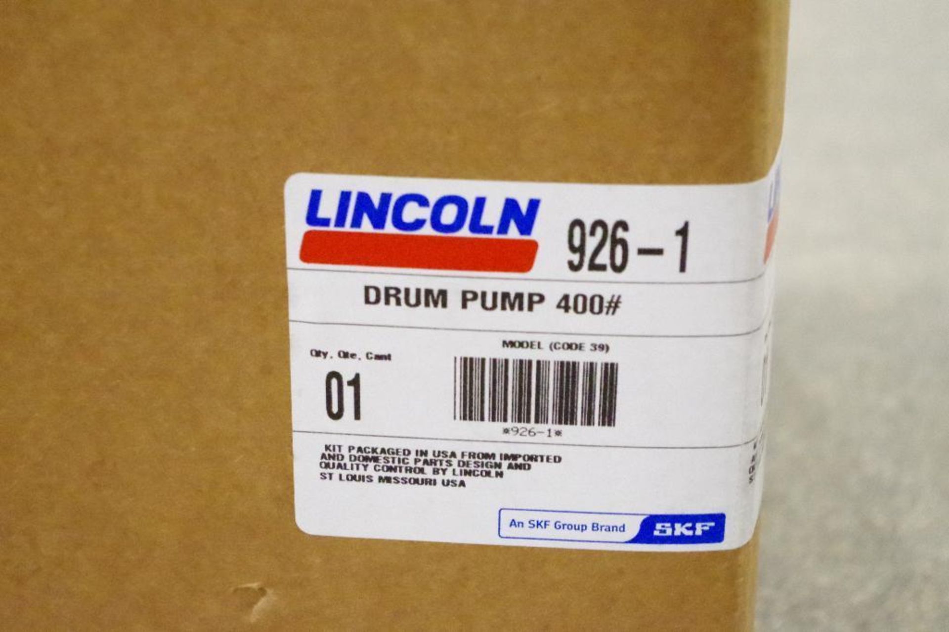 [1] NEW LINCOLN Drum Pump M/N 926-1 & [1] NEW LINCOLN Cover Drum Assembly M/N 81523 - Image 3 of 5