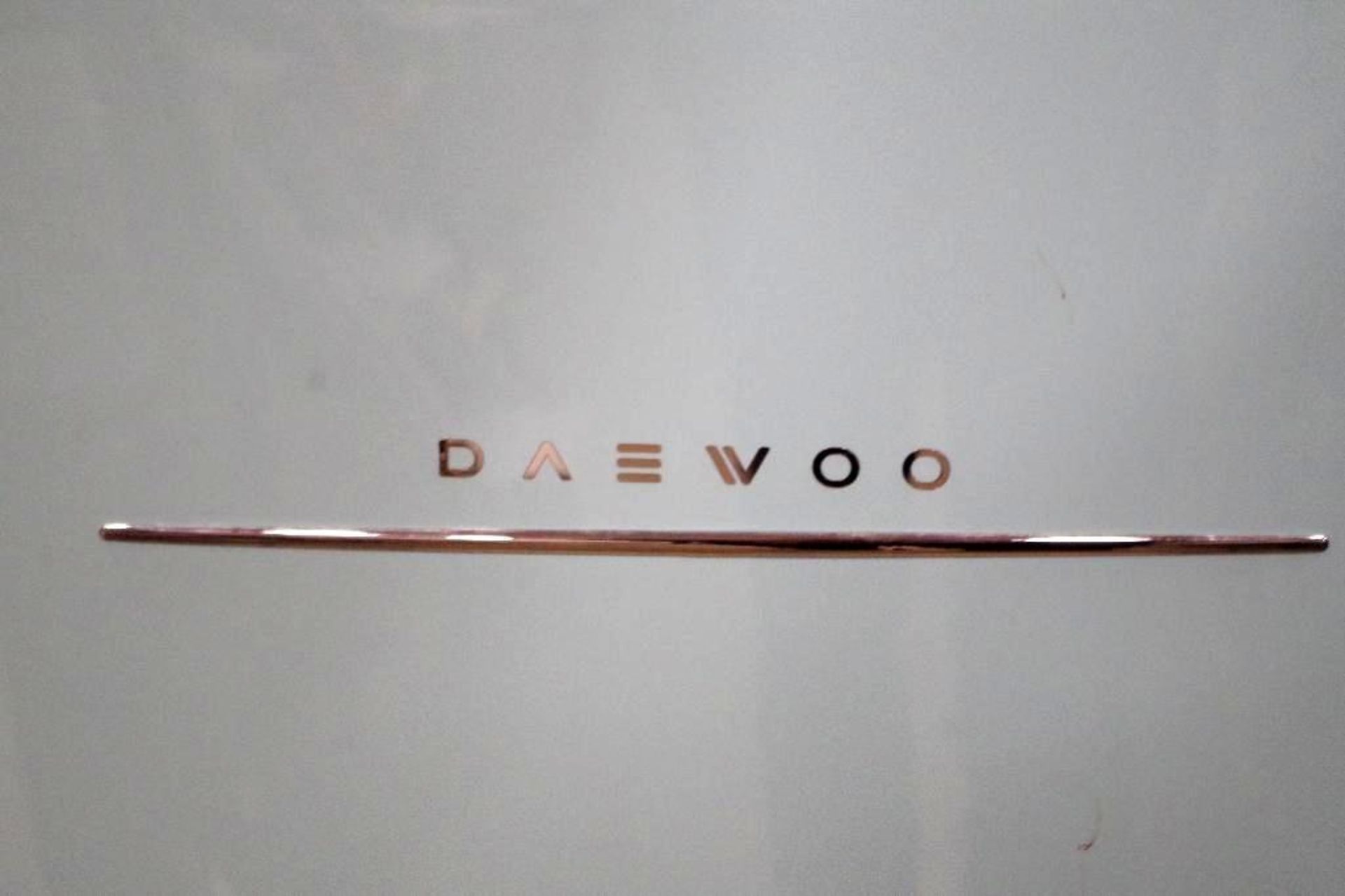 DAEWOOD Mini Refrigerator, Retro Style, Eggshell Green - Image 3 of 4