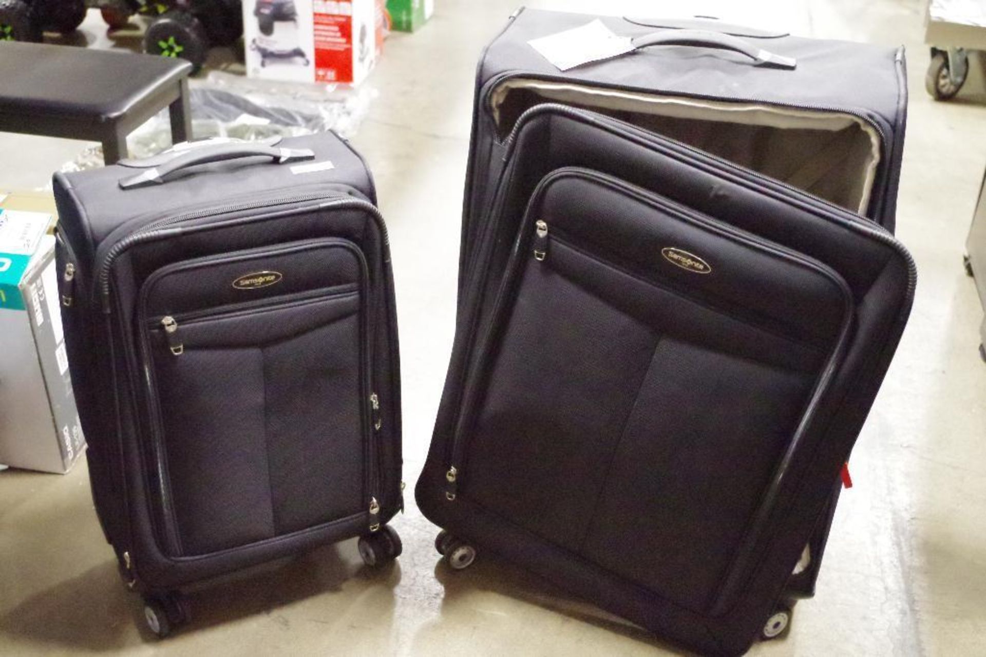 SAMSONITE 2-Piece Luggage Set