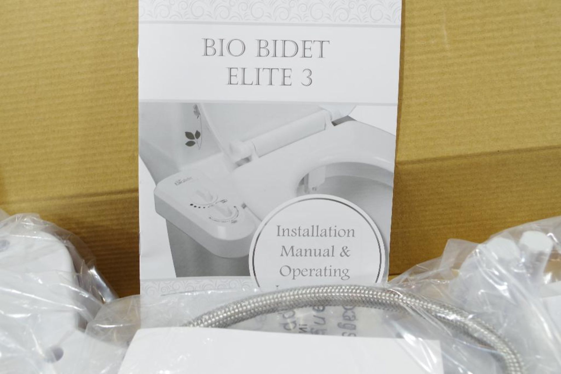 [2] NEW BioBidet ELITE3 Dual Nozzle Fresh Water Spray Non-Electric Bidet Toilet Seat Attachments - Image 2 of 2